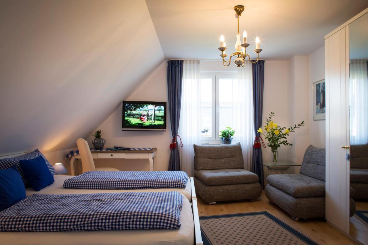 Bed and Breakfast Gastehaus „Haus Am Hahnenberg“ à Marmagen Extérieur photo